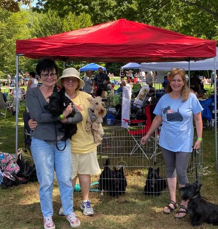 Pictures of STCGNY members and Scotties at Scottish Games on Long Island